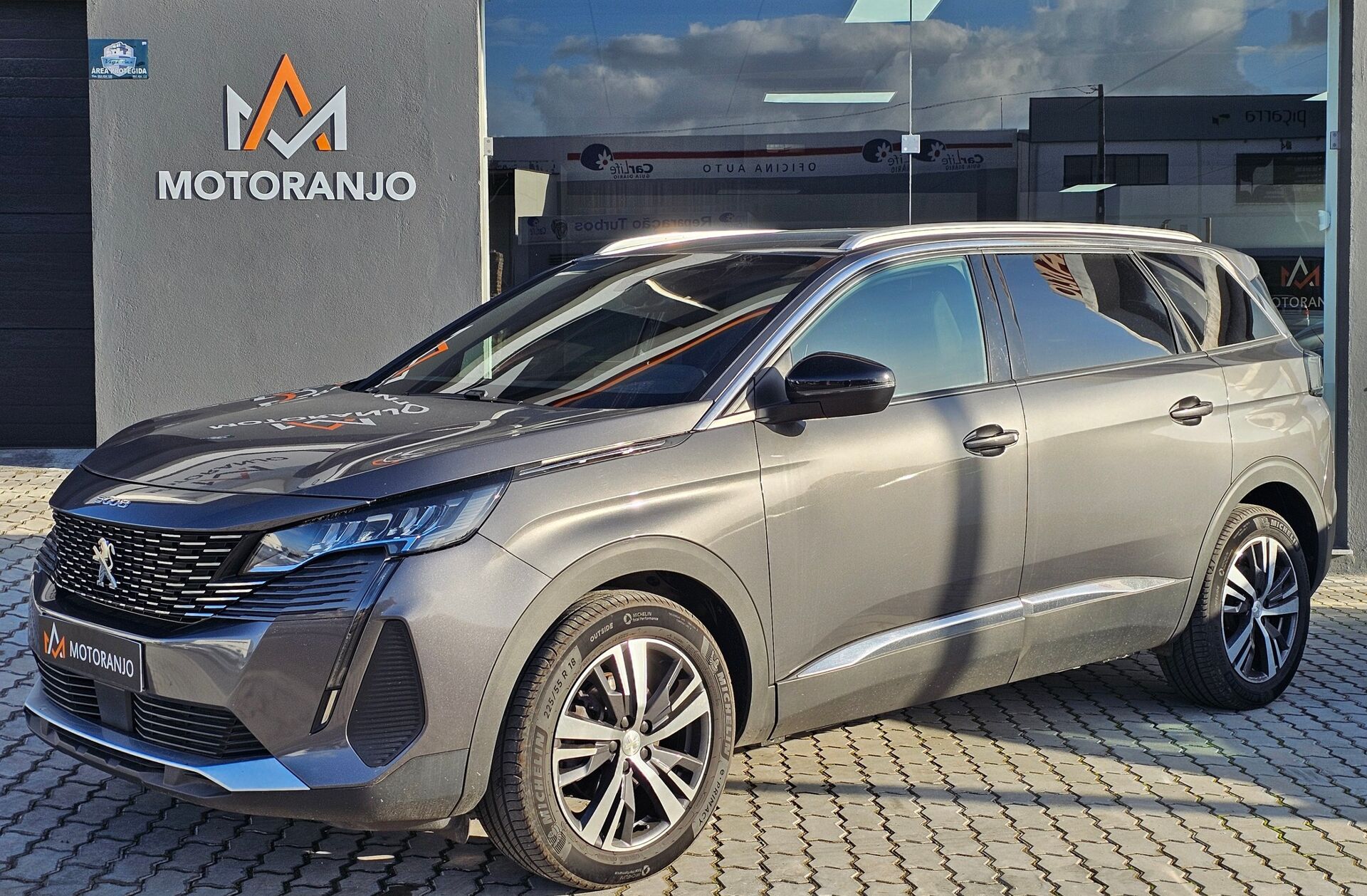 PEUGEOT 3008 1.6 THP Allure