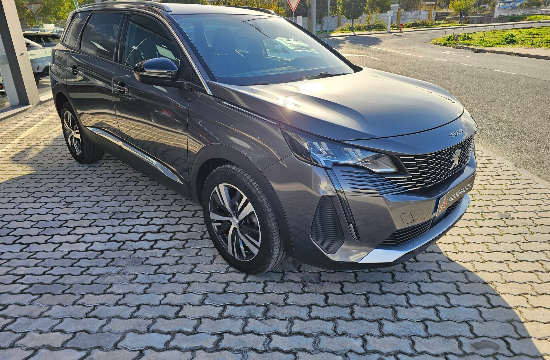 PEUGEOT 3008 1.6 THP Allure