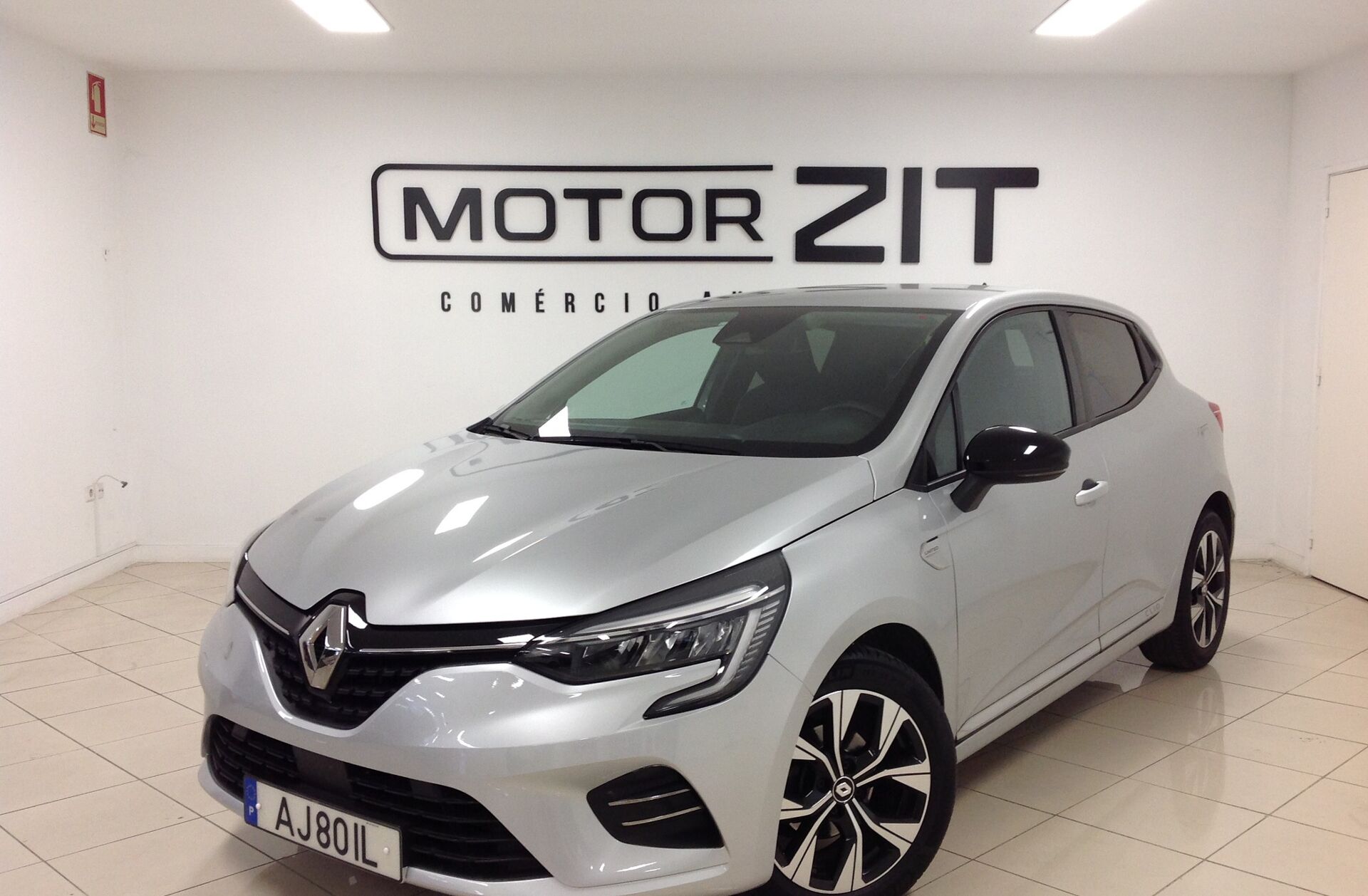 RENAULT Clio 1.0 TCe Intens
