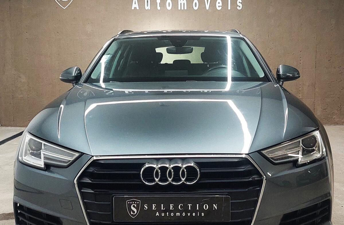 AUDI A4 2.0 TDI S-line