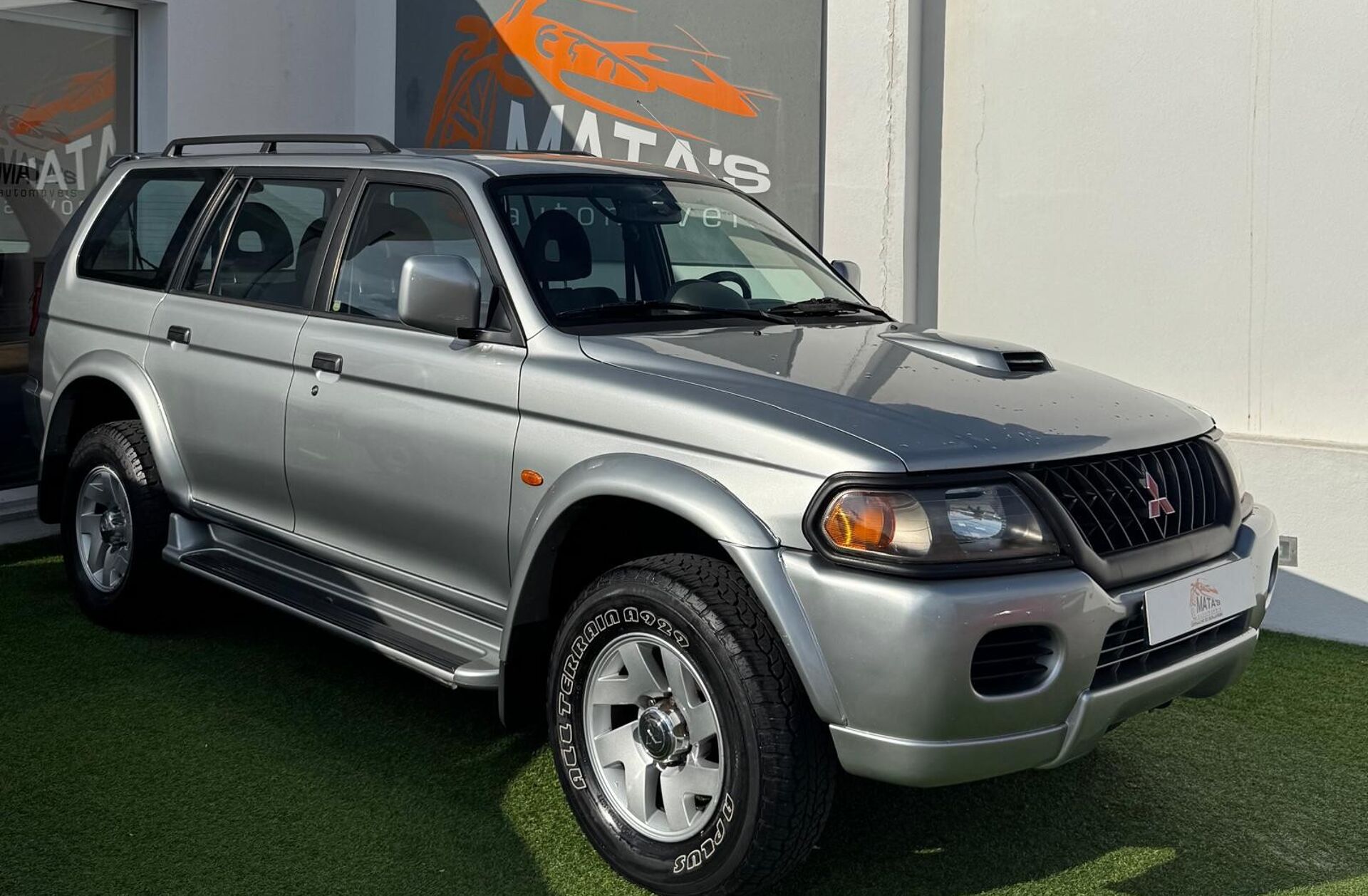 MITSUBISHI Pajero 2.5 TD GLX Longo