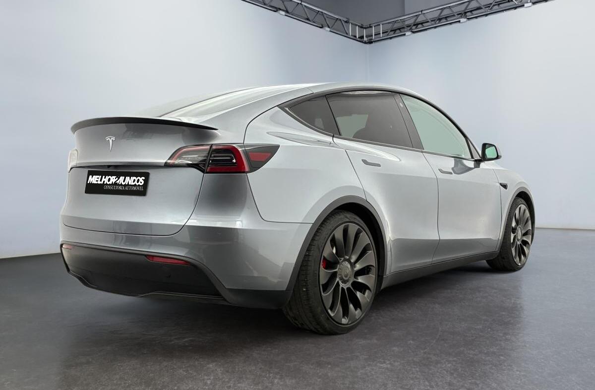TESLA Model Y Performance Tração Integral