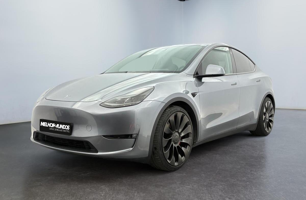 TESLA Model Y Performance Tração Integral