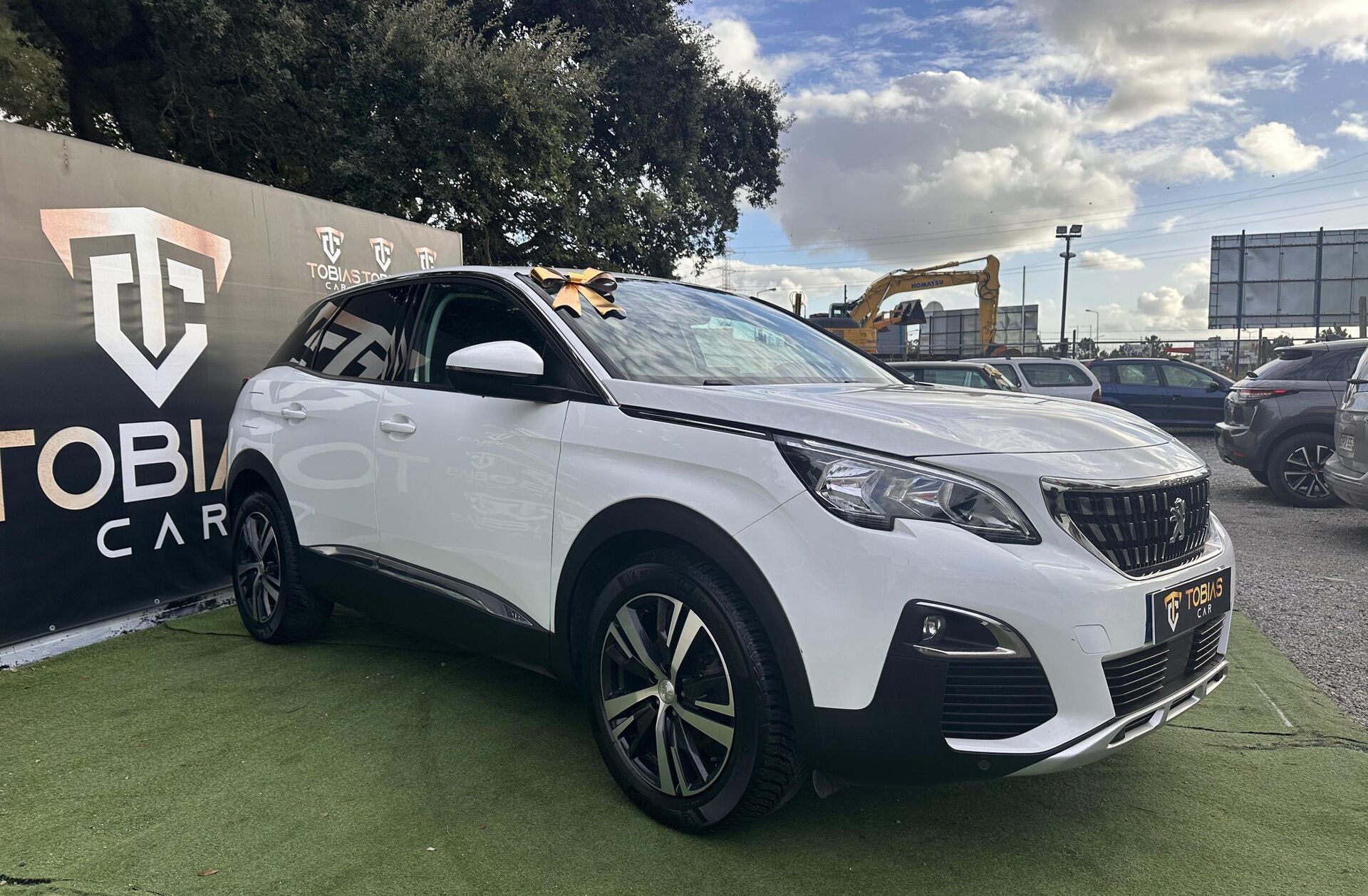 PEUGEOT 3008 1.2 PureTech Allure