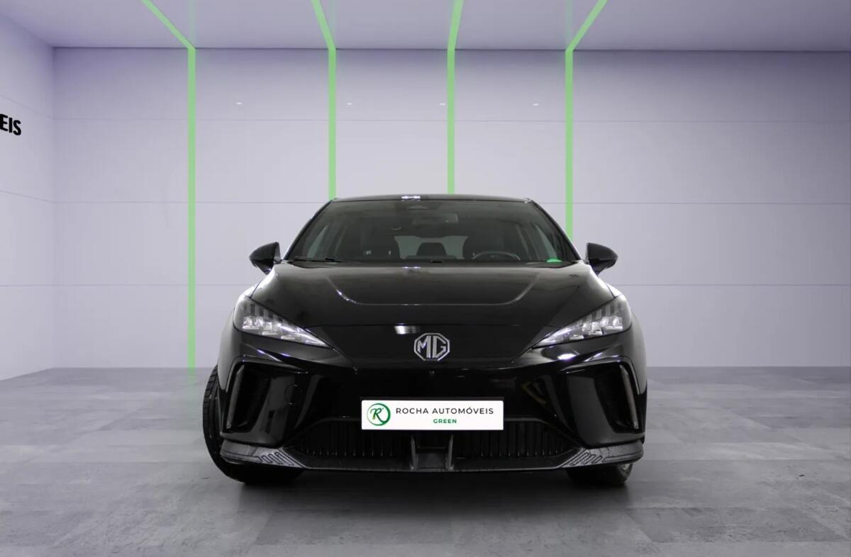 MG MG4 64 kWh Luxury