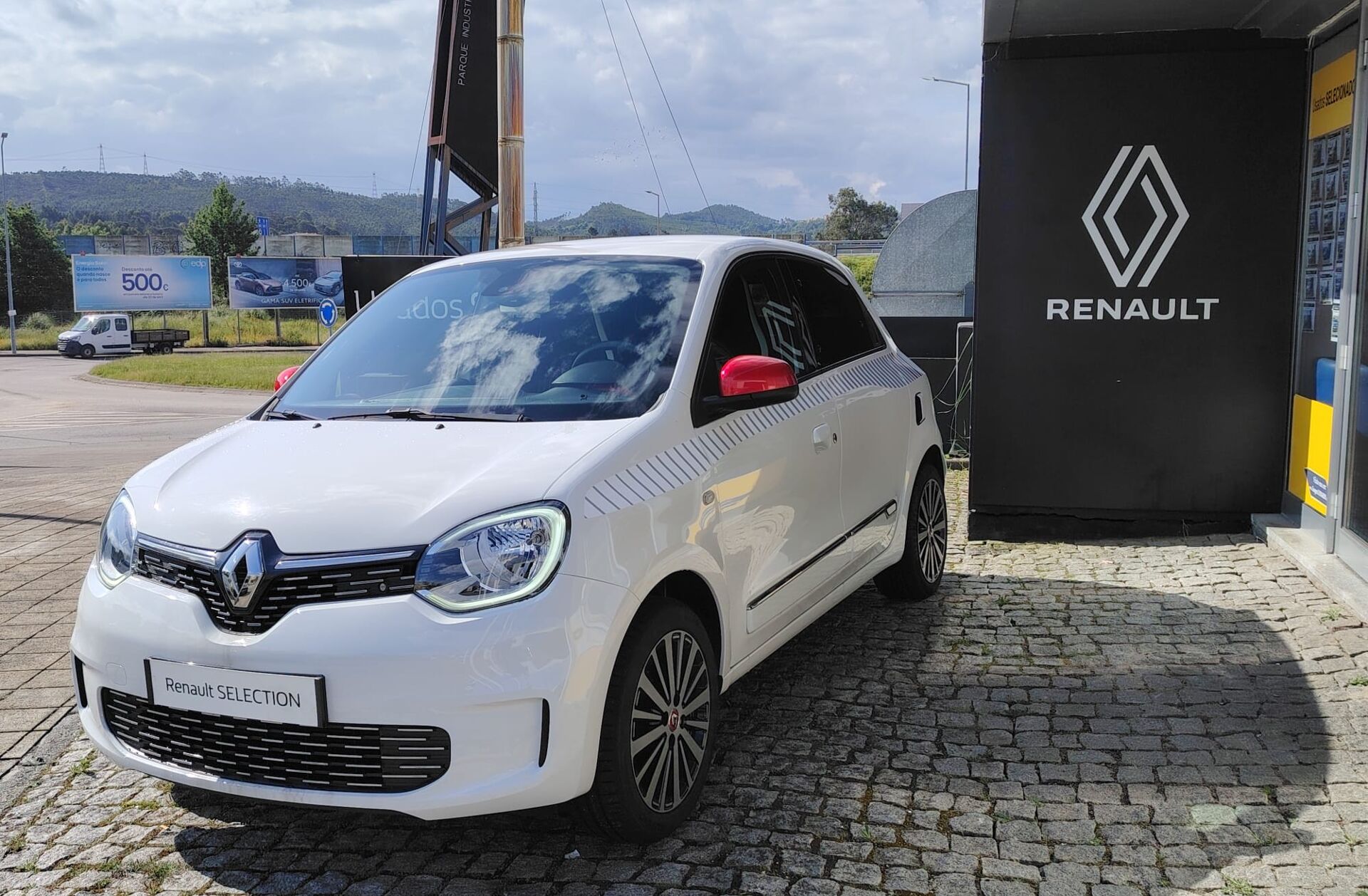 RENAULT Twingo 0.9 TCe Le Coq Sportif EDC