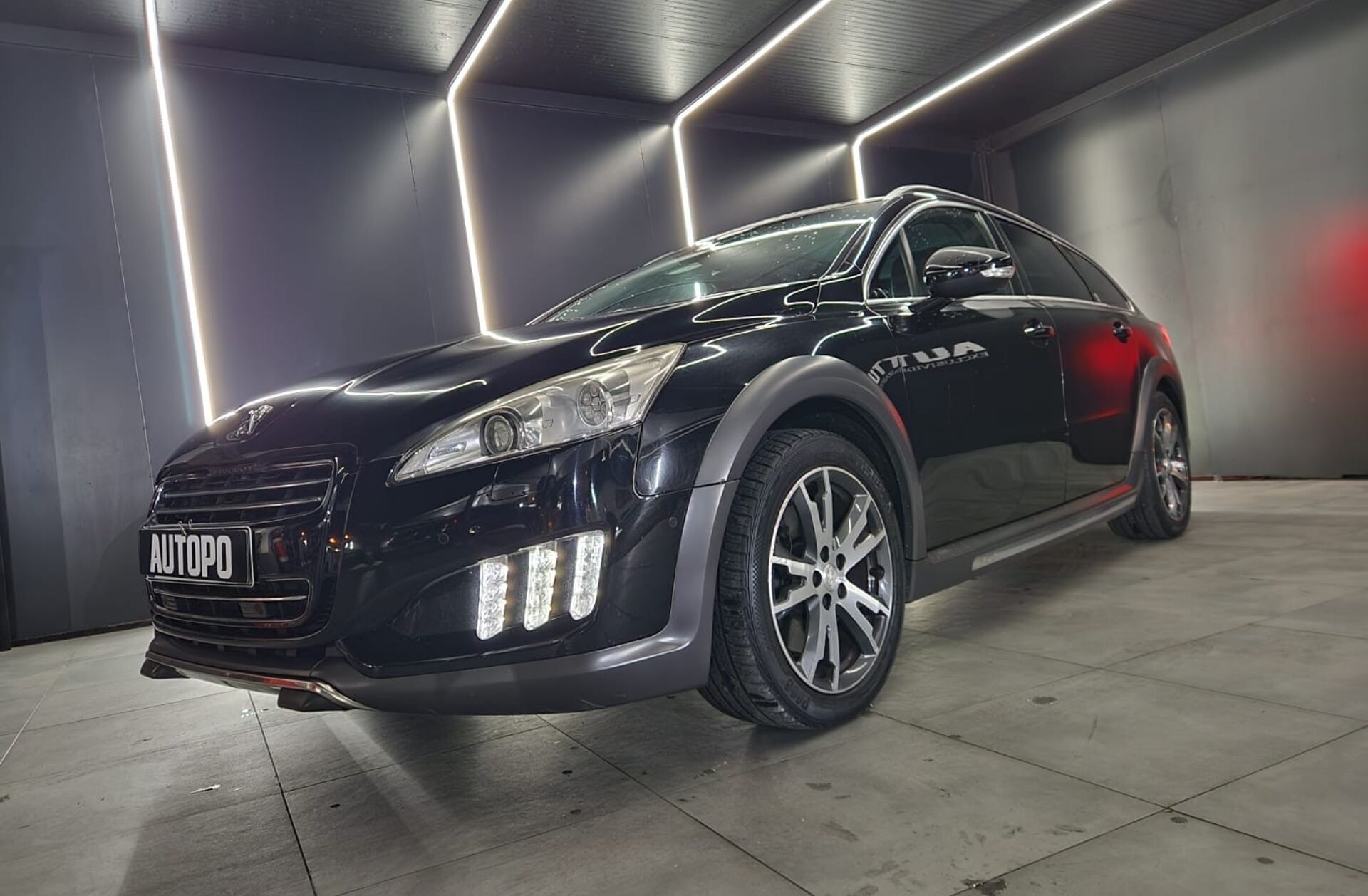 PEUGEOT 508 RXH 2.0 HDi Hybrid4 2-Tronic
