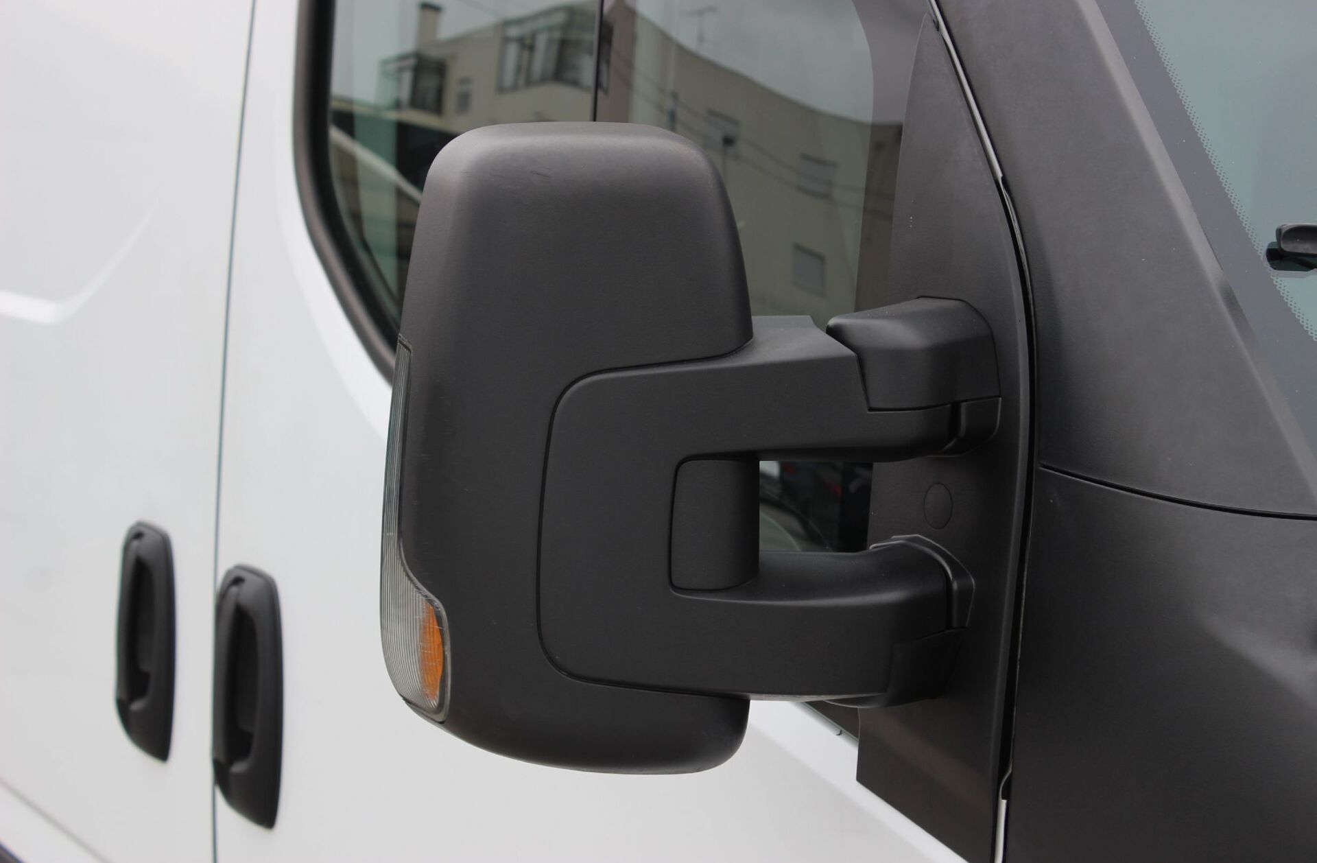 IVECO Daily 3.0 35C18HV 3520L 12m3