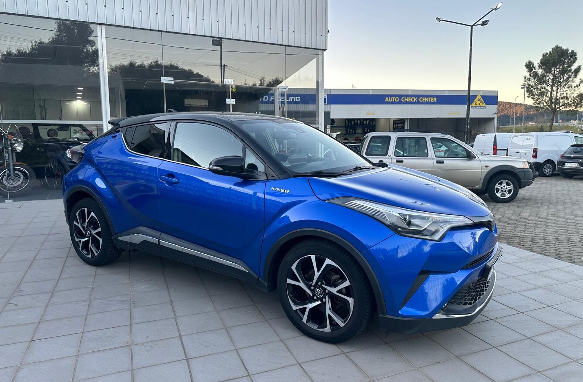 TOYOTA C-HR 1.8 Hybrid Exclusive