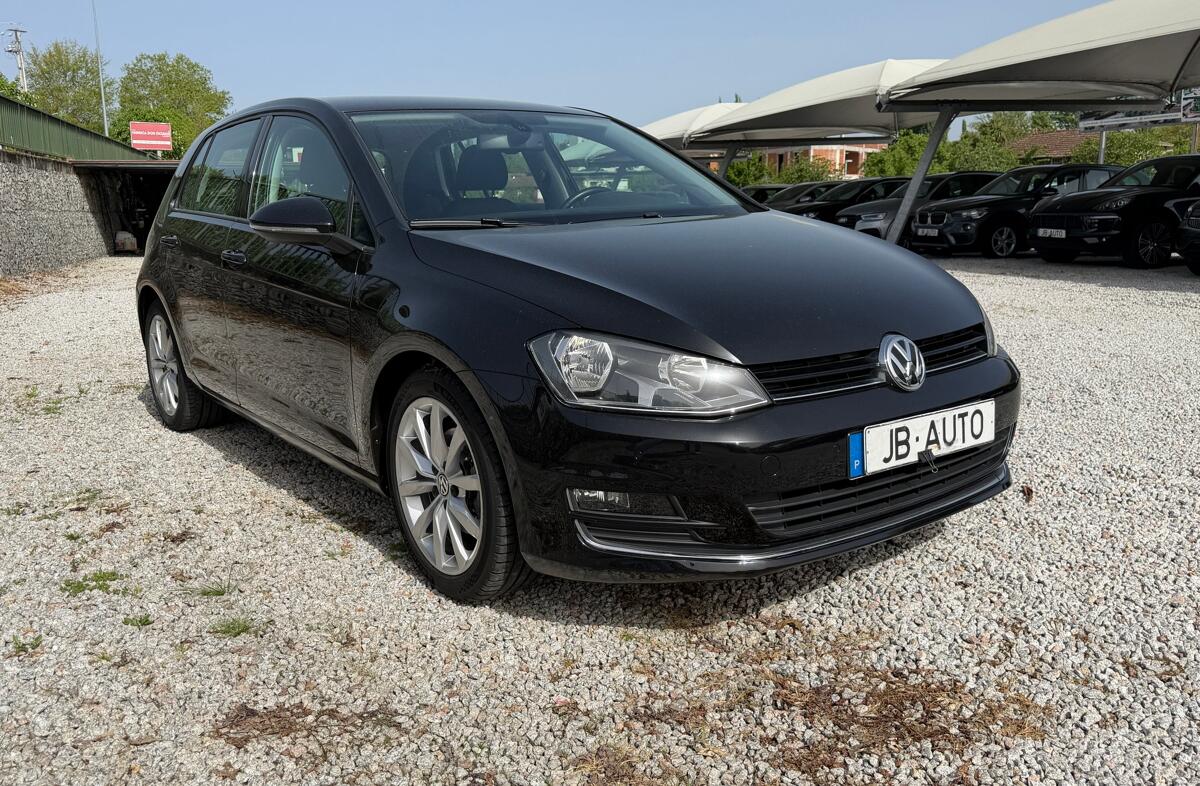 VOLKSWAGEN Golf 1.6 TDi Highline