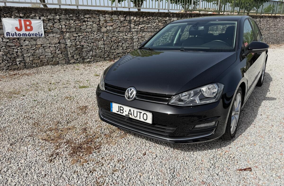VOLKSWAGEN Golf 1.6 TDi Highline