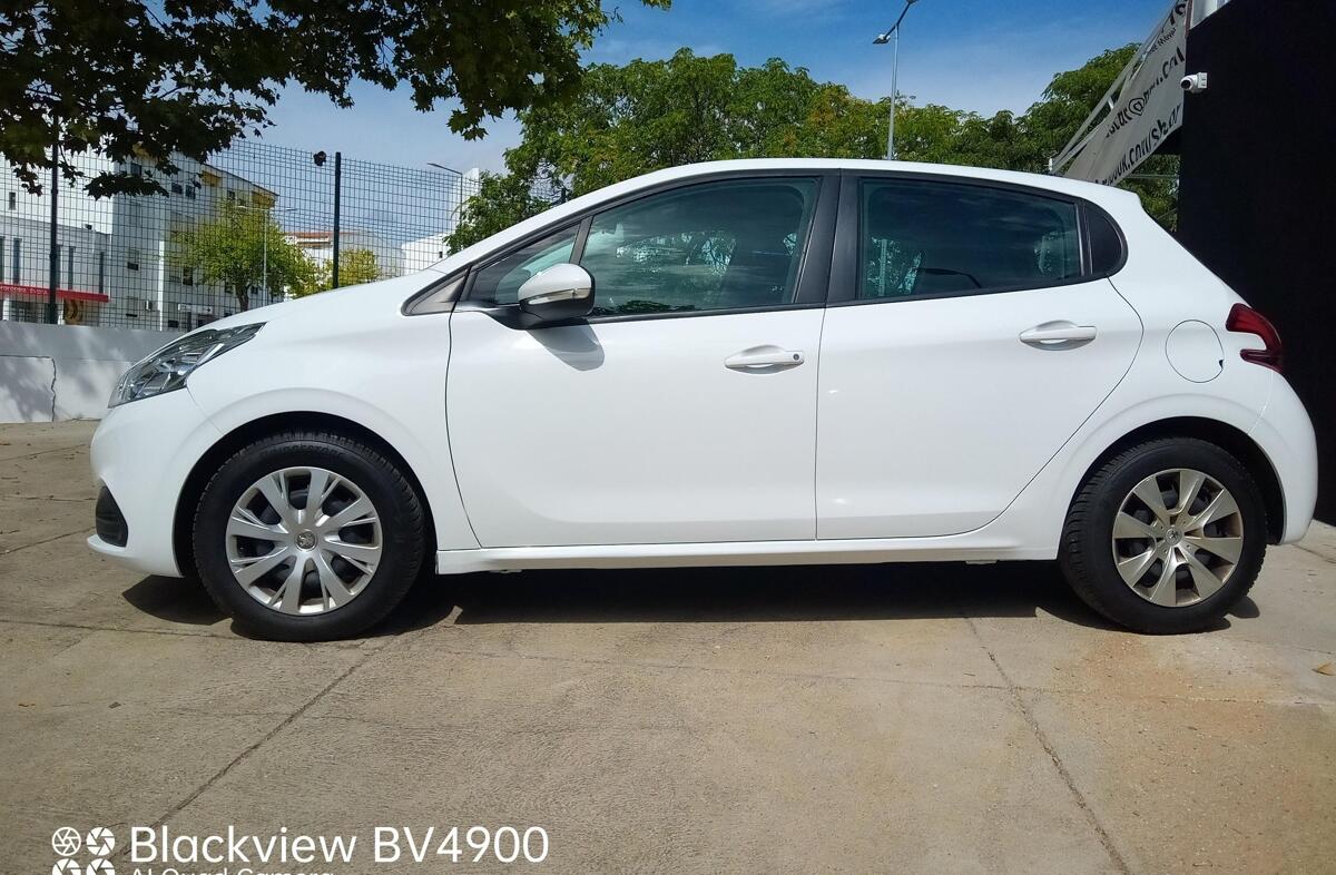 PEUGEOT 208 1.5 BlueHDi Active