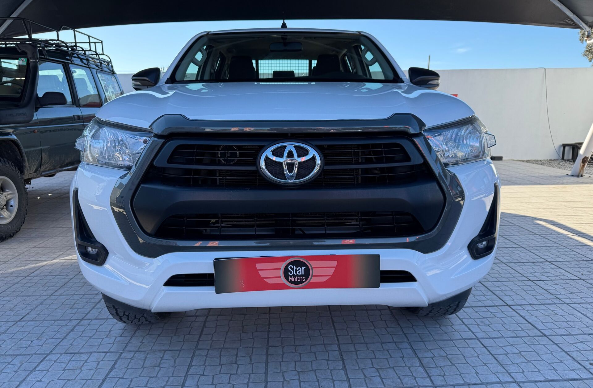 TOYOTA Hilux 2.4 D-4D 4WD CD CH