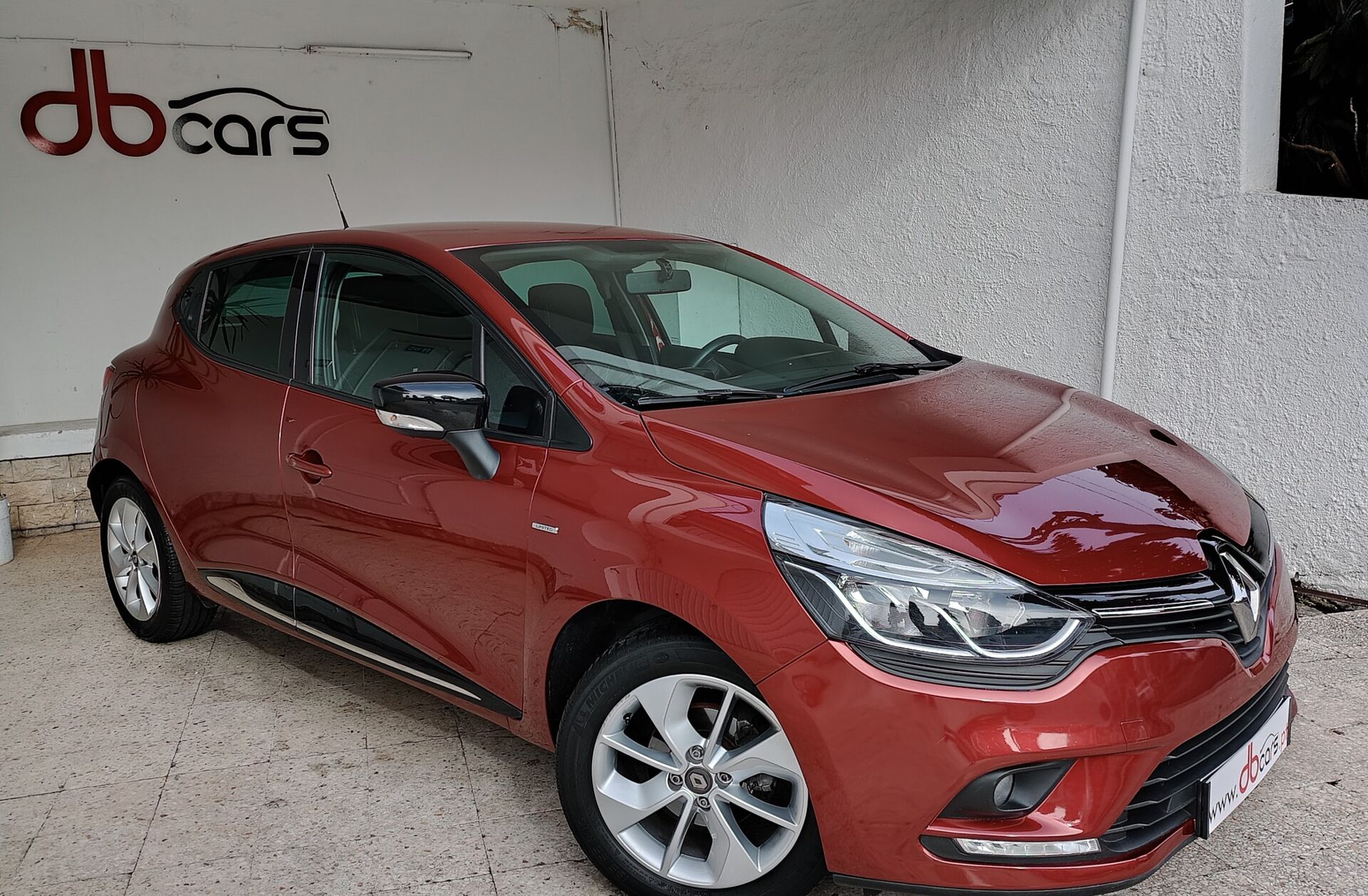 RENAULT Clio 0.9 TCe Limited Edition