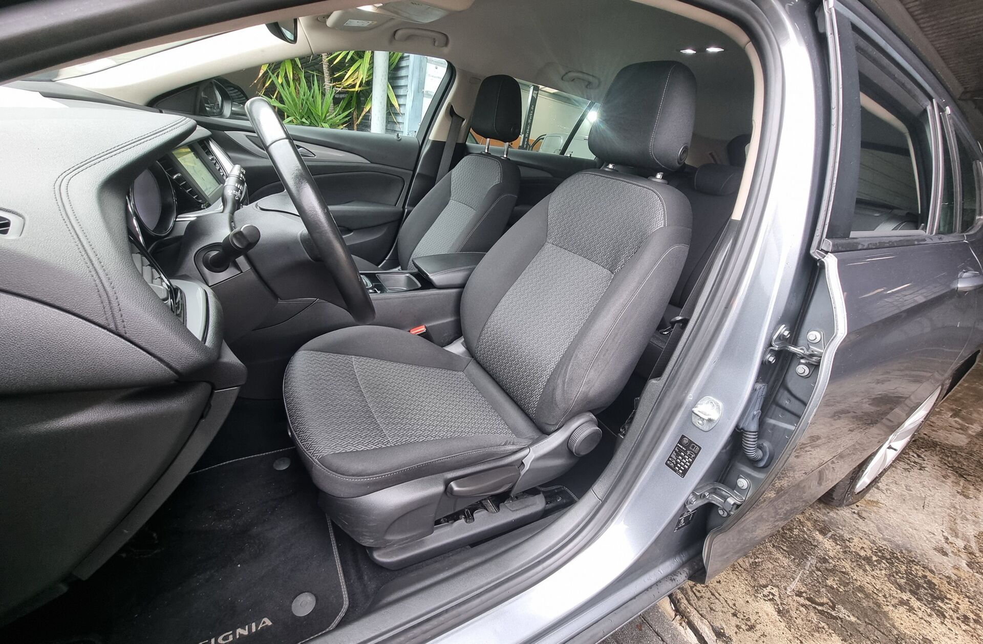 OPEL Insignia 1.6 CDTi Business Edition