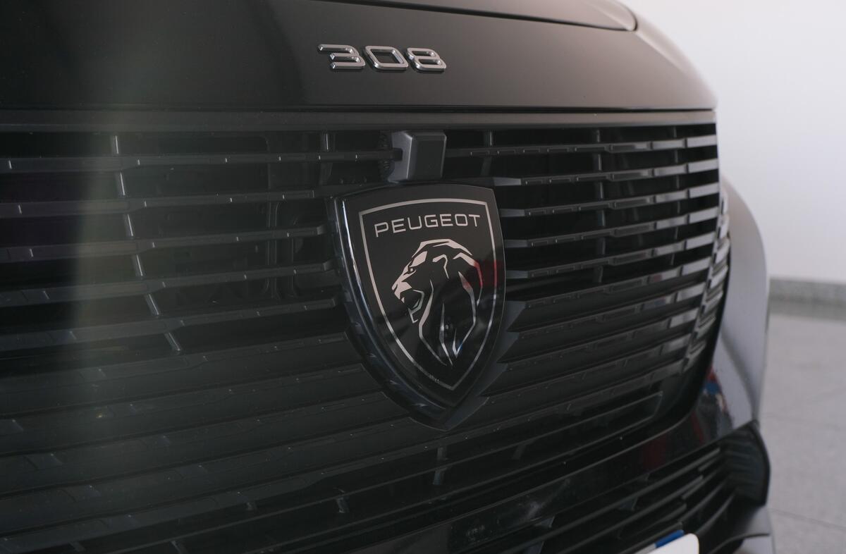 PEUGEOT 308 SW 1.2 PureTech Active Pack