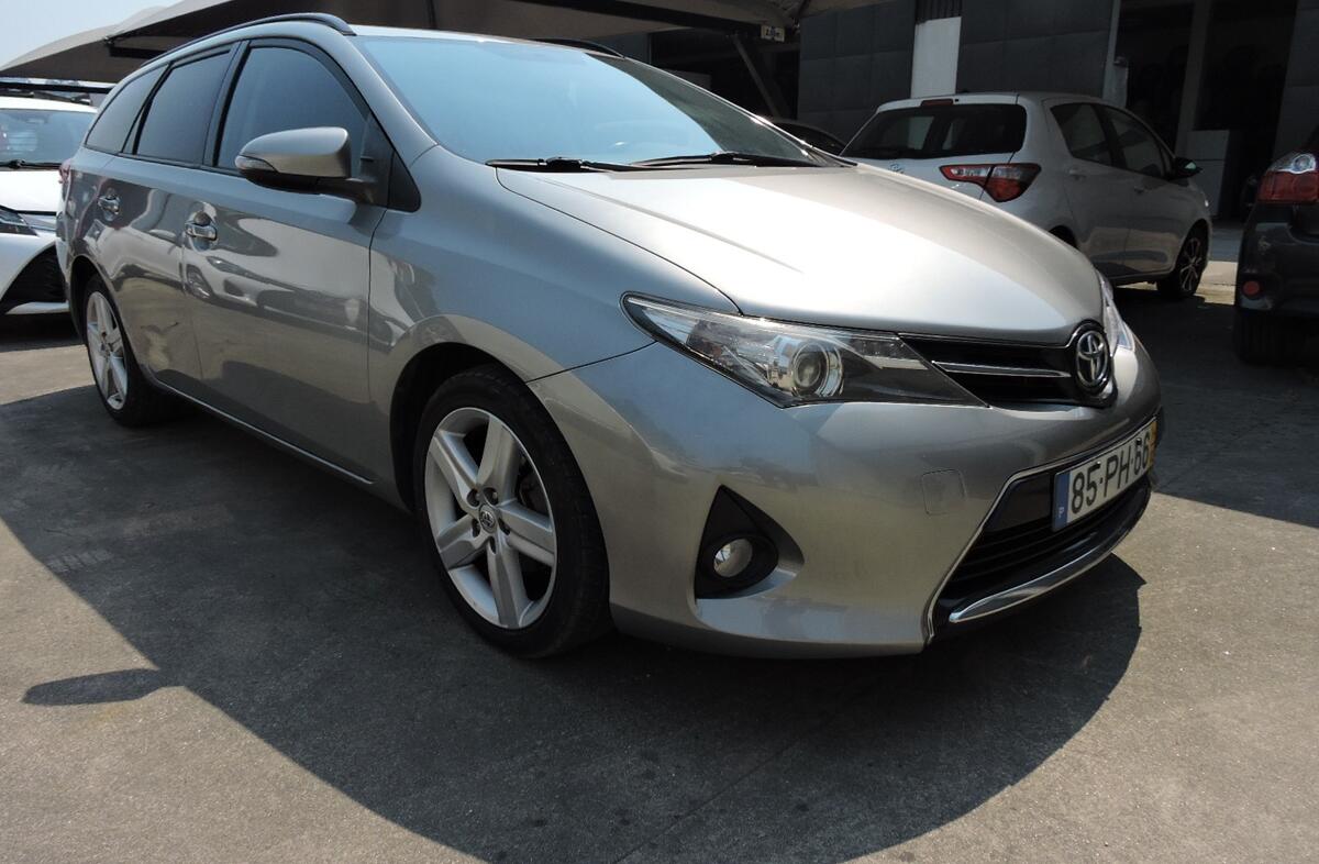 TOYOTA Auris 1.4 D-4D Comfort