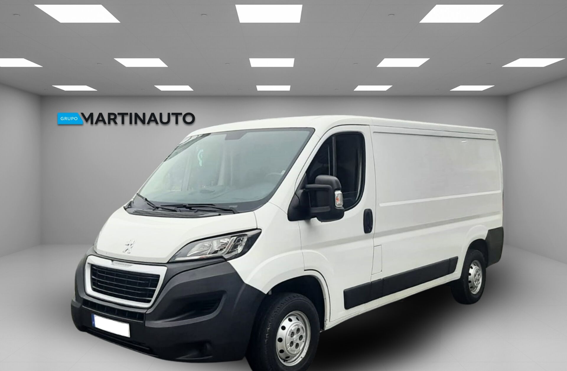 PEUGEOT Boxer 2.2 BlueHDi 333 L2 CD