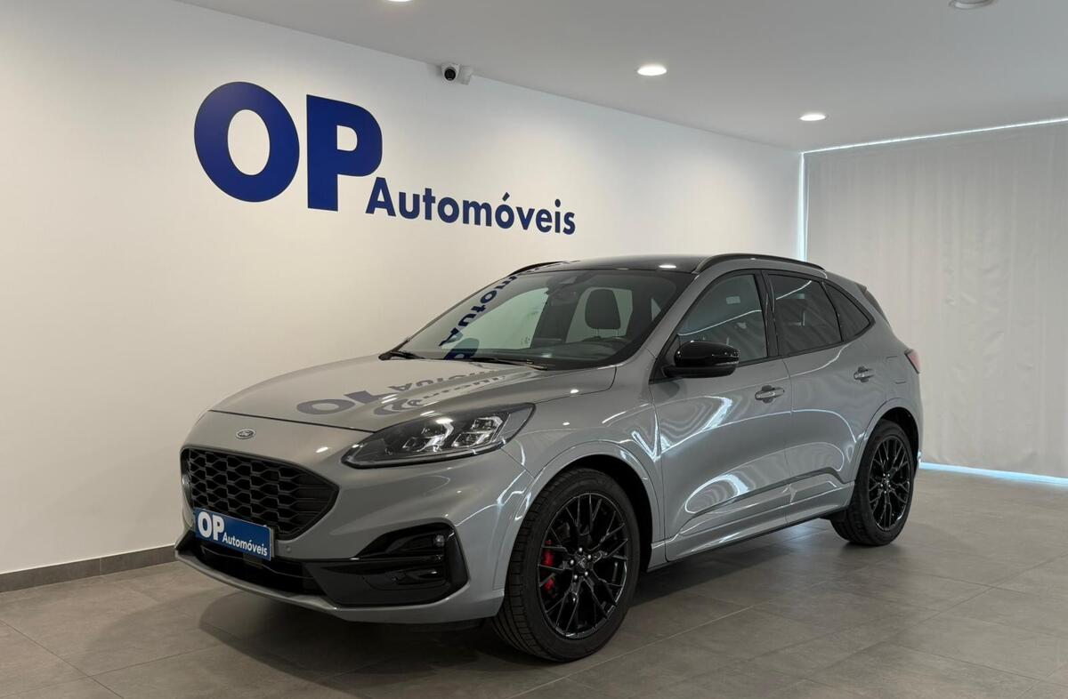 FORD Kuga 1.5 EcoBoost ST-Line X