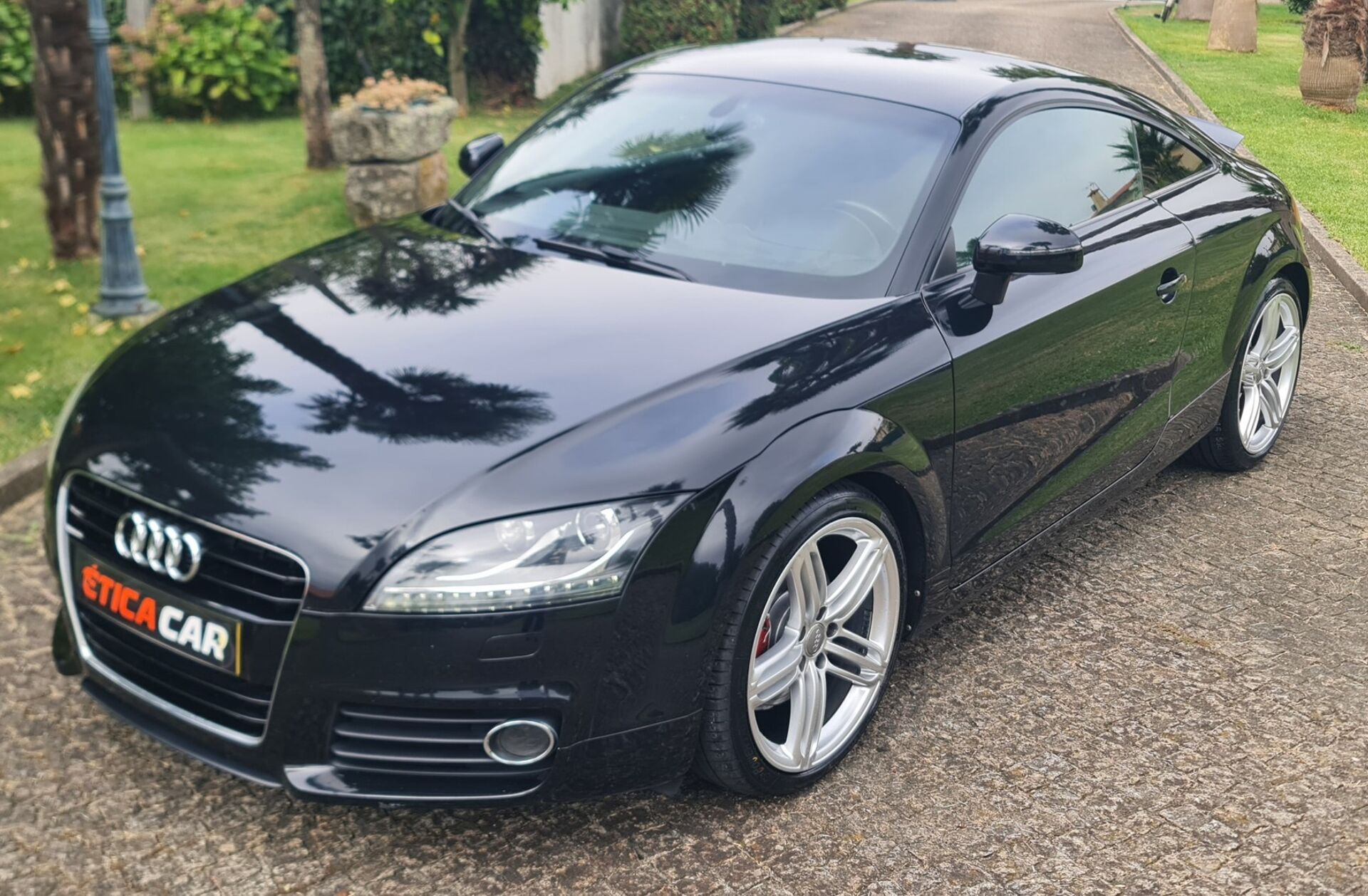 AUDI TT 1.8 TFSi S-line