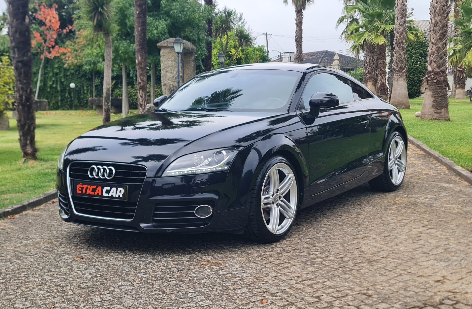 AUDI TT 1.8 TFSi S-line