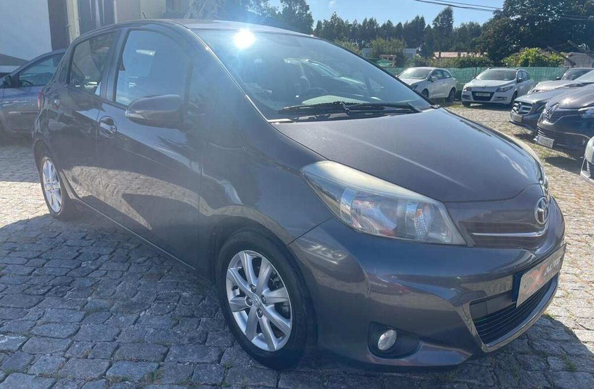 TOYOTA Yaris 1.0 VVT-i Comfort