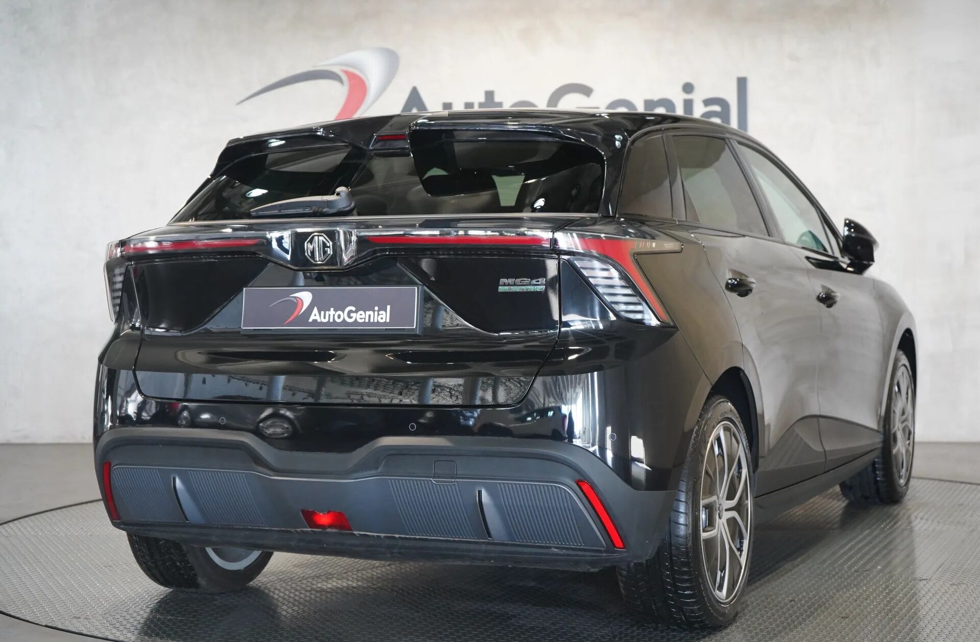 MG MG4 64 kWh Luxury