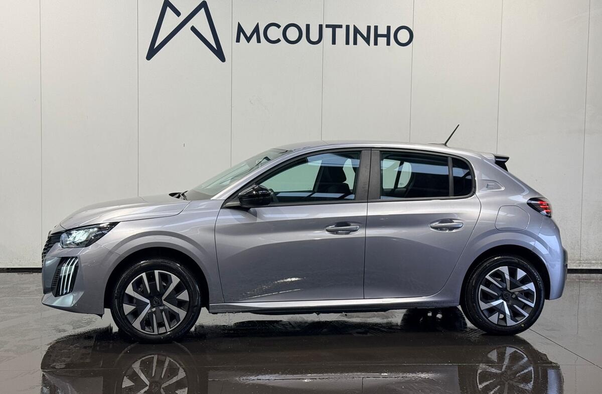 PEUGEOT 208 e- 51 kWh GT