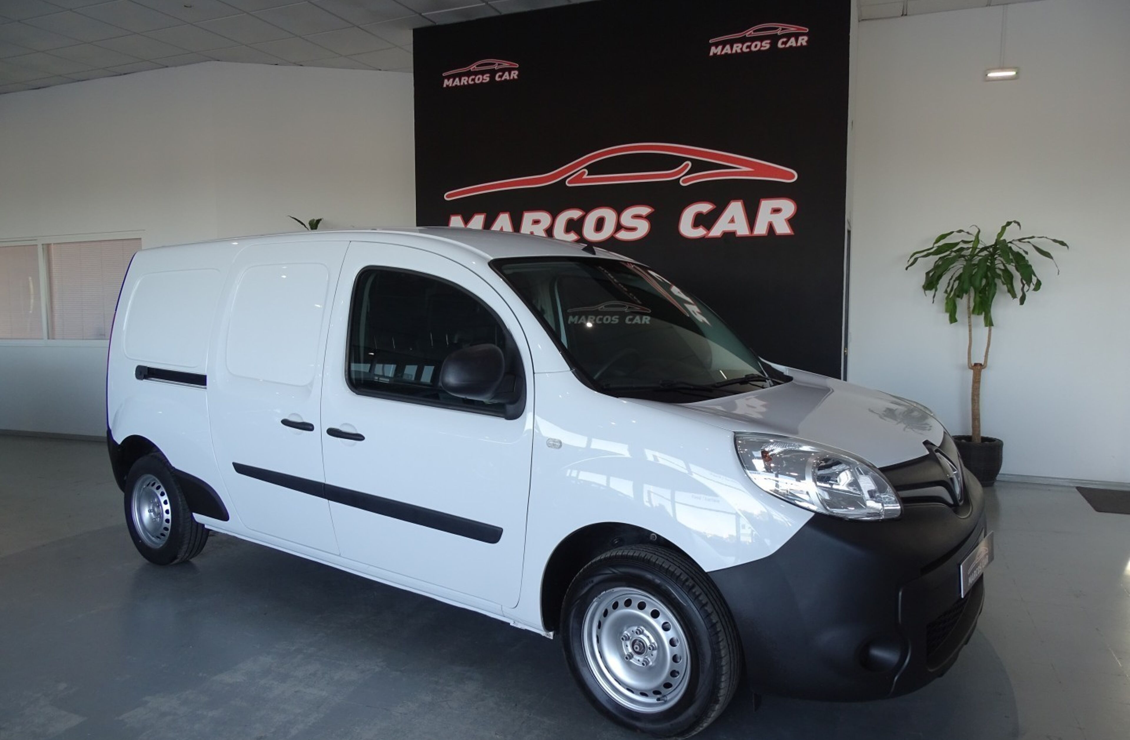 RENAULT Kangoo 1.5 dCi Maxi Business 3L