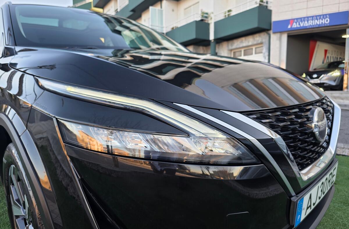 NISSAN Qashqai 1.3 DIG-T N-Connecta J18