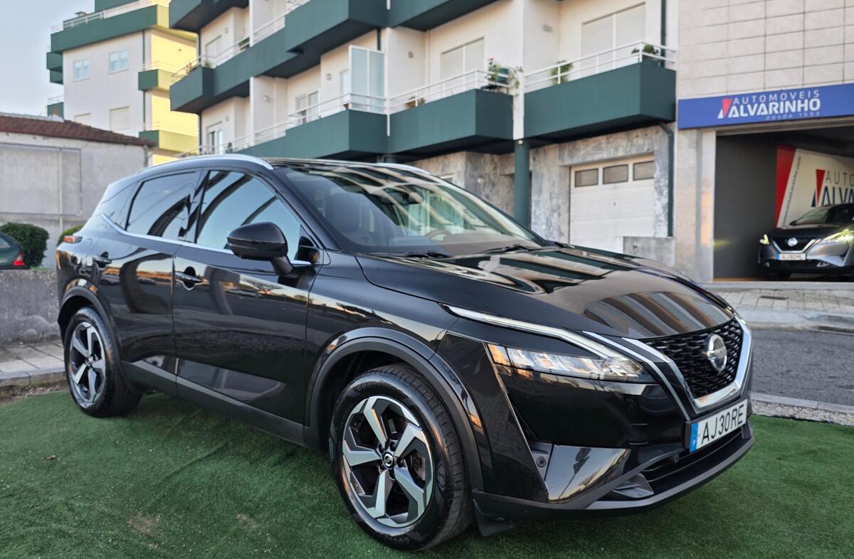 NISSAN Qashqai 1.3 DIG-T N-Connecta J18