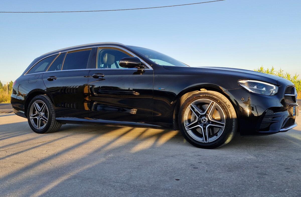 MERCEDES Classe E E 300 de AMG Line