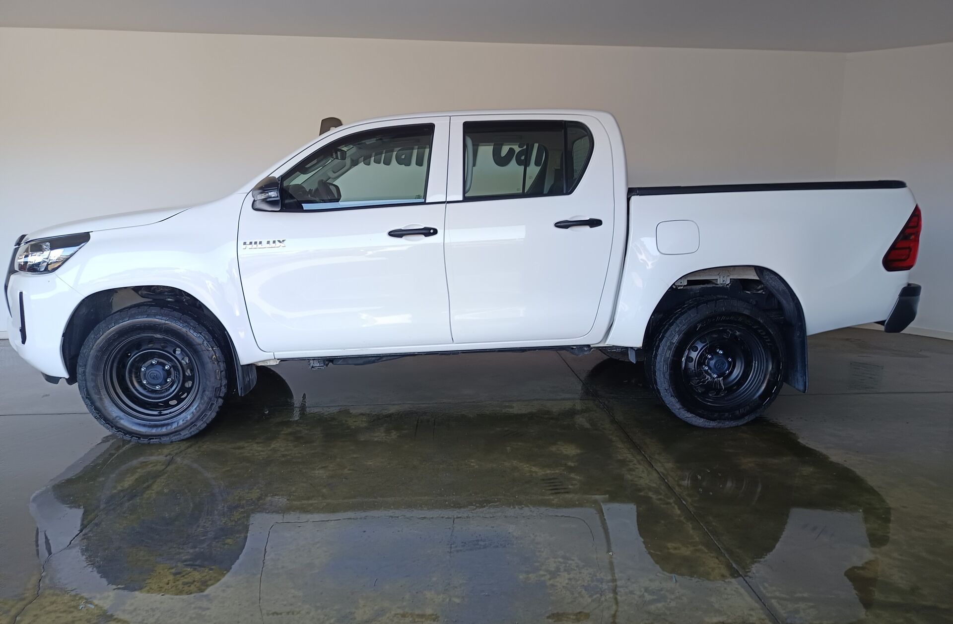 TOYOTA Hilux 2.4 D-4D 4WD CD CM