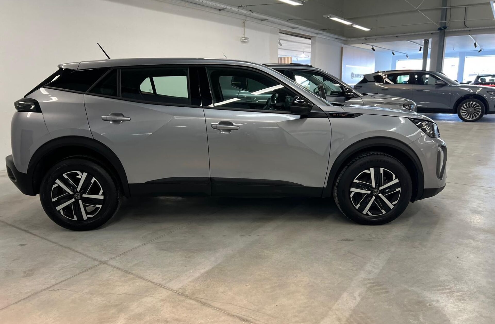 PEUGEOT 2008 1.2 PureTech Style