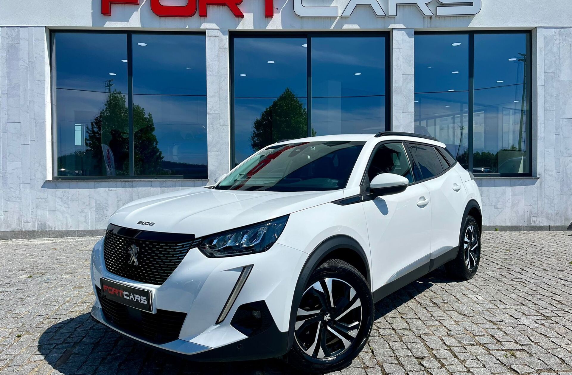 PEUGEOT 2008 1.5 BlueHDi Allure EAT8