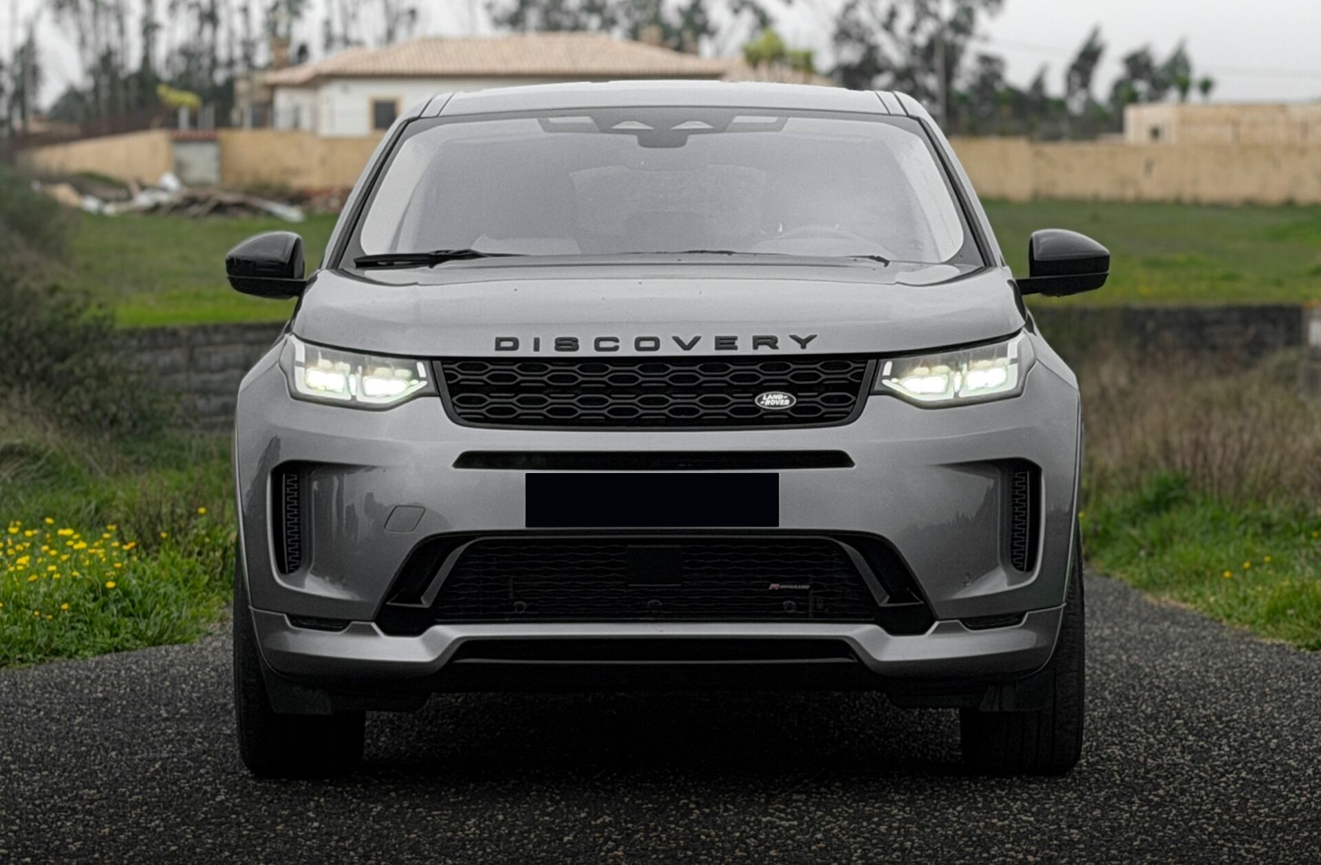 LAND ROVER Discovery S.1.5 I3 P300e AWD R-Dynamic S