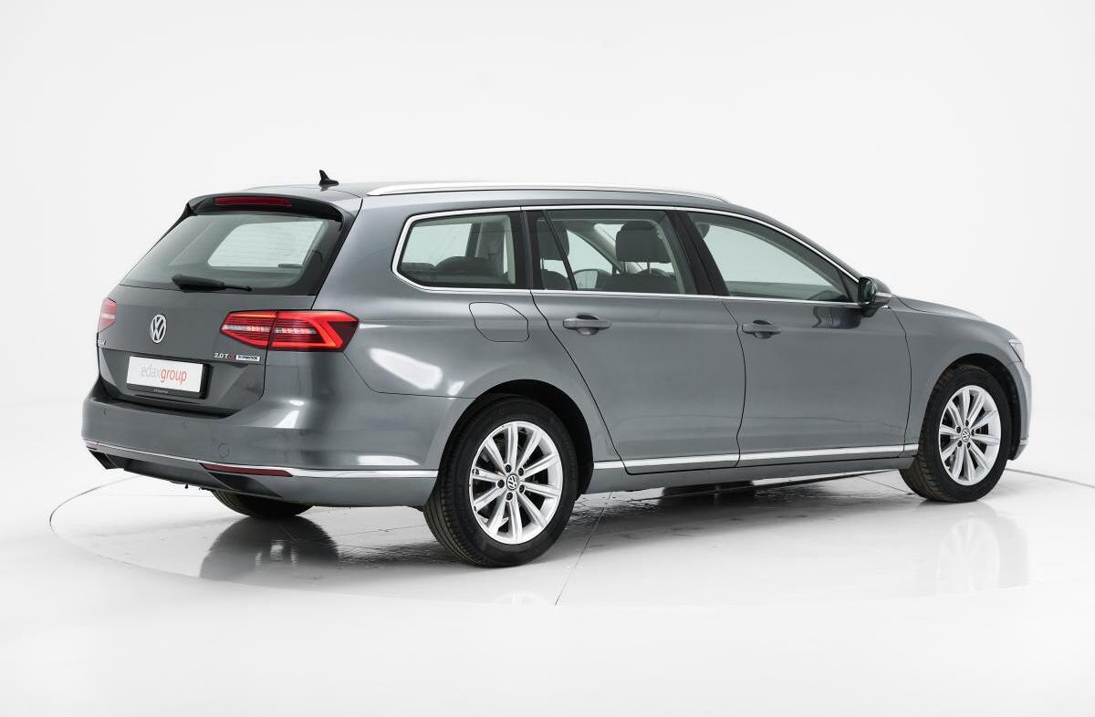 VOLKSWAGEN Passat 2.0 TDi Confortline DSG