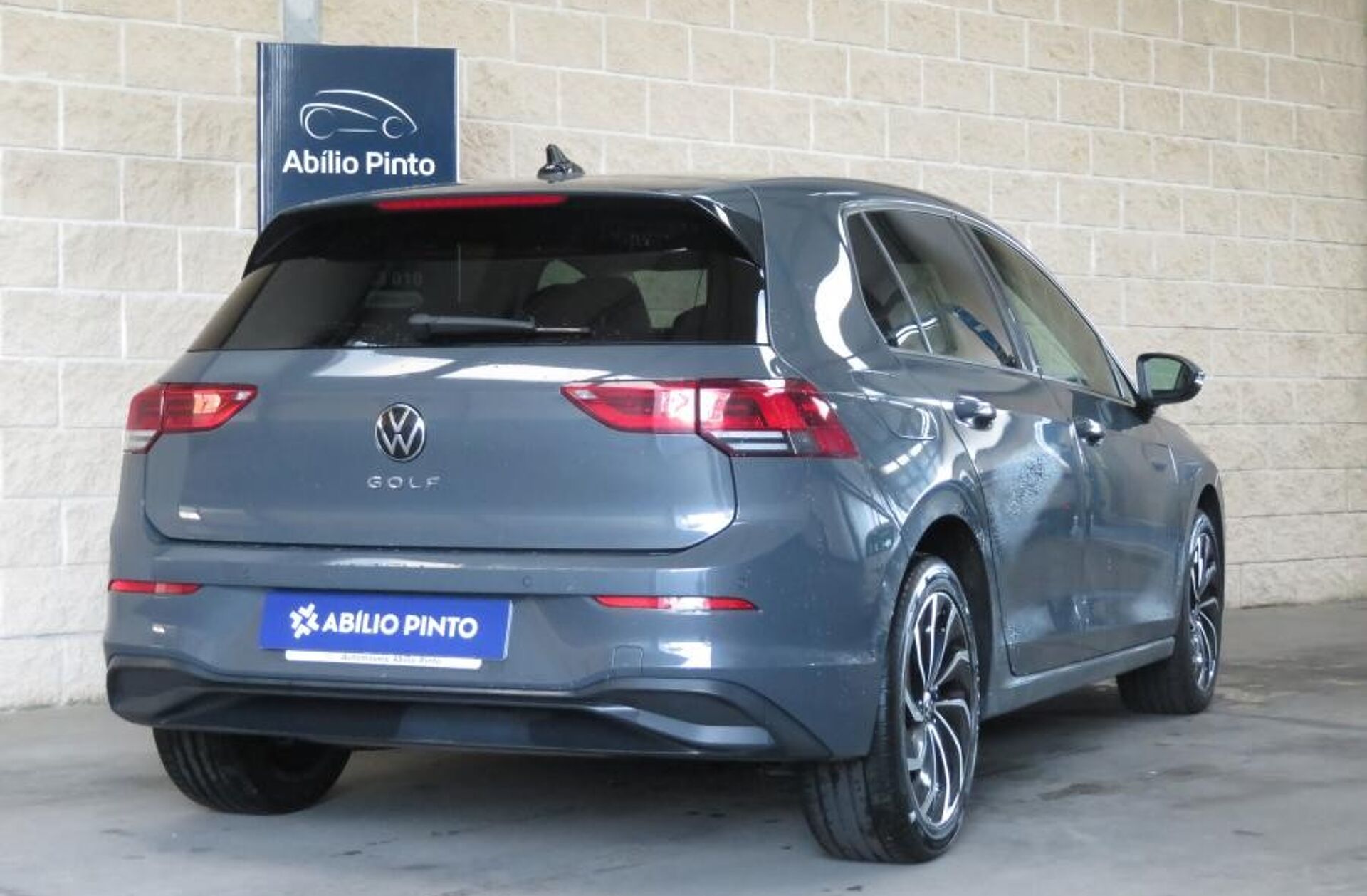 VOLKSWAGEN Golf 1.0 TSI Life