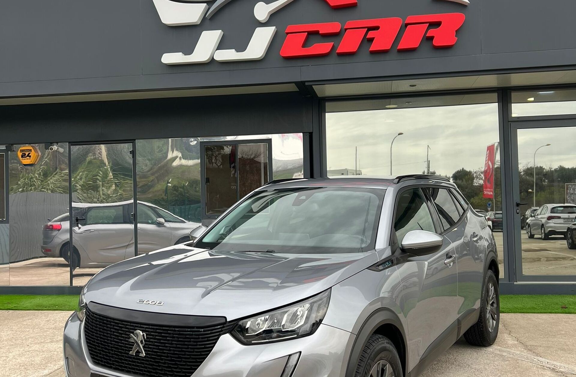 PEUGEOT 2008 1.2 PureTech GT