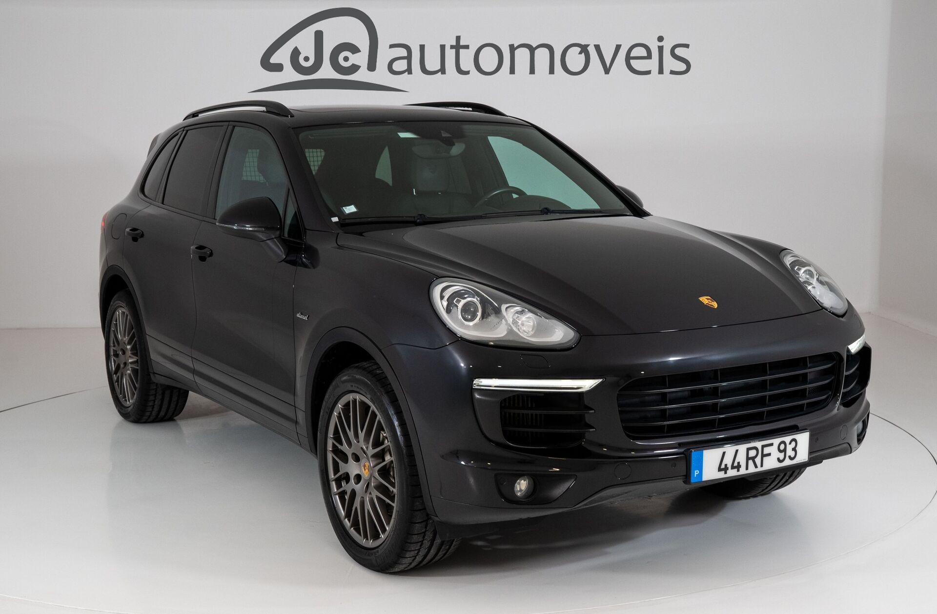 PORSCHE Cayenne Platinum Edition