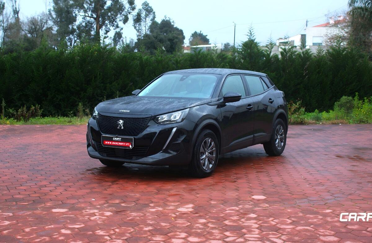 PEUGEOT 2008 1.2 PureTech Active Pack