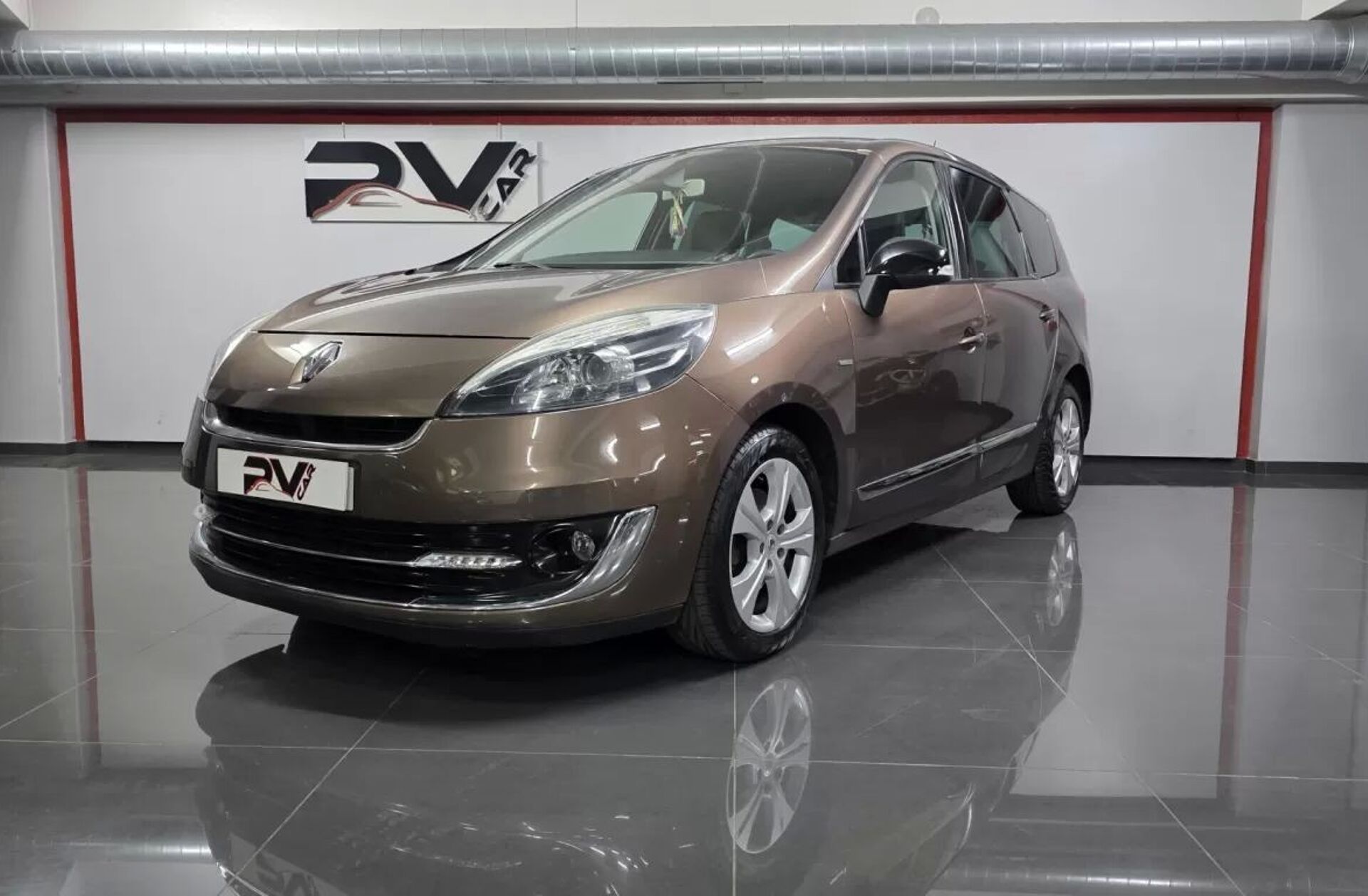 RENAULT Scénic G. 1.5 dCi Bose Edition 7L