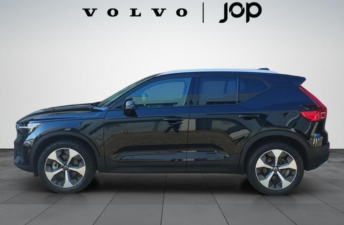 VOLVO XC40 2.0 B3 Core