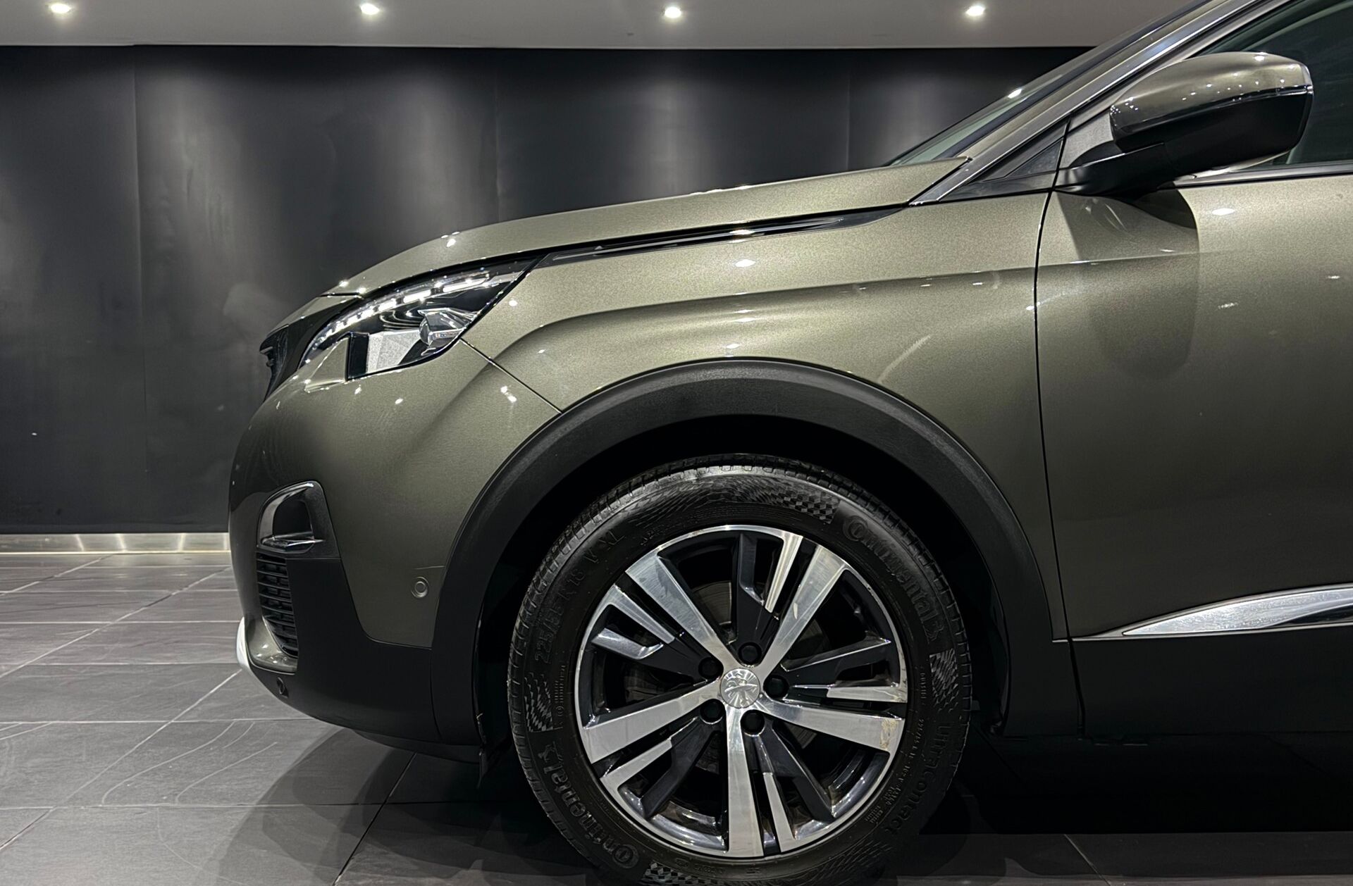 PEUGEOT 5008 1.5 BlueHDi Allure Pack EAT8