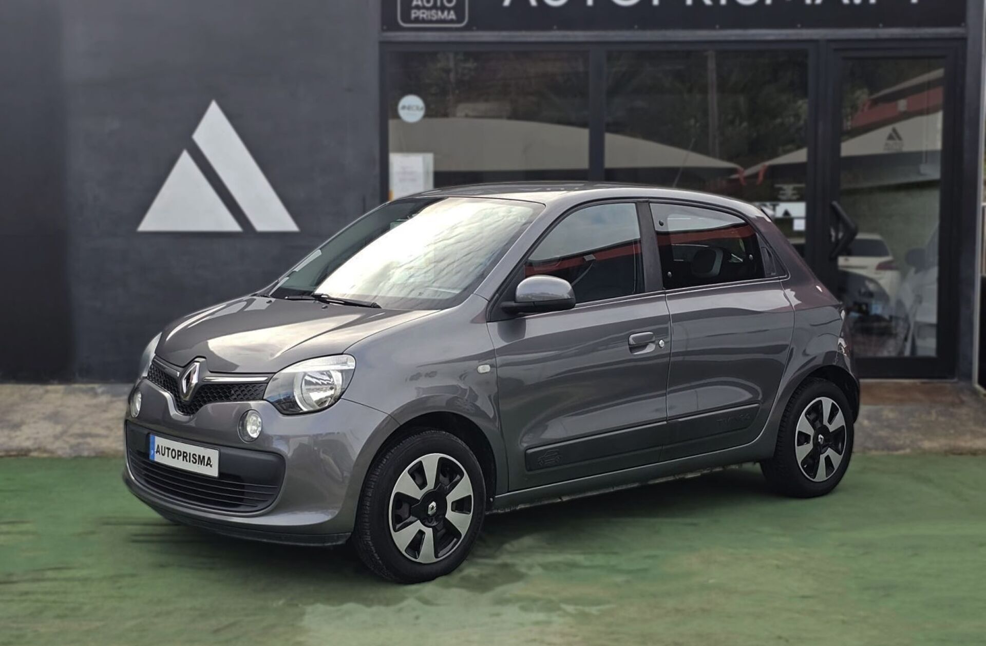 RENAULT Twingo 1.0 SCe Night&Day