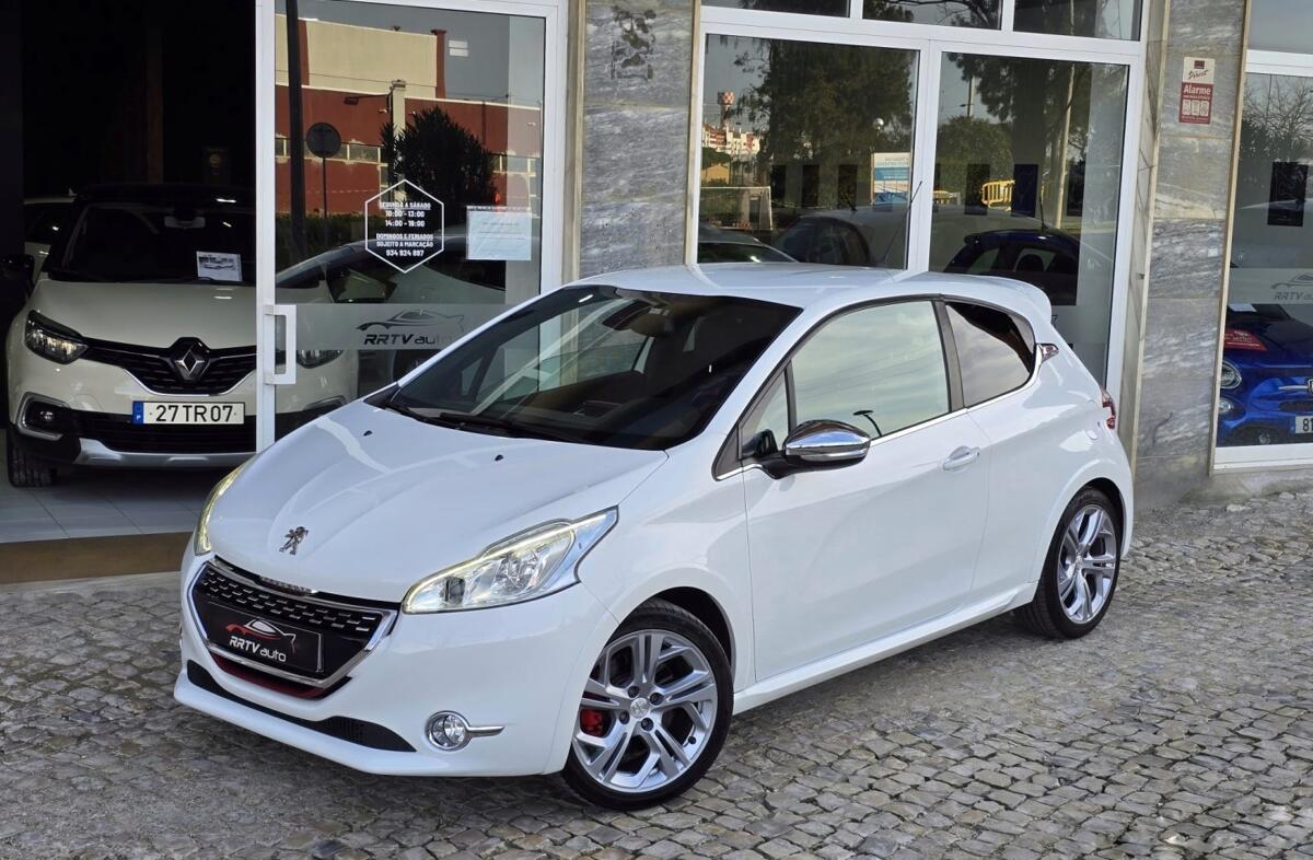 PEUGEOT 208 1.6 THP GTi