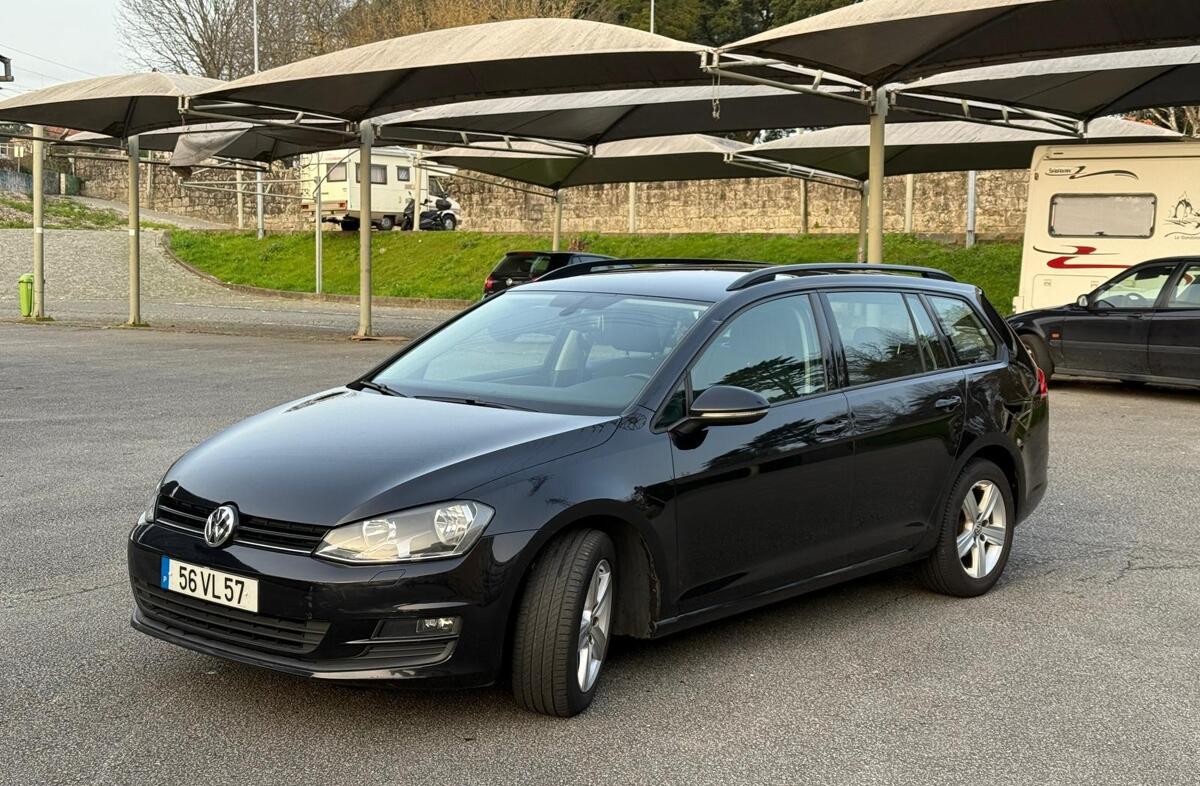 VOLKSWAGEN Golf 1.6 TDi BlueMotion Confortline