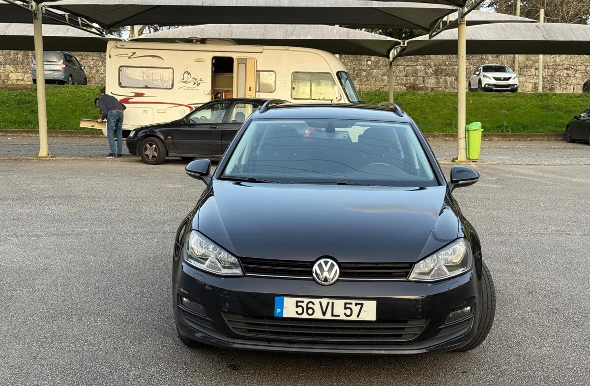 VOLKSWAGEN Golf 1.6 TDi BlueMotion Confortline