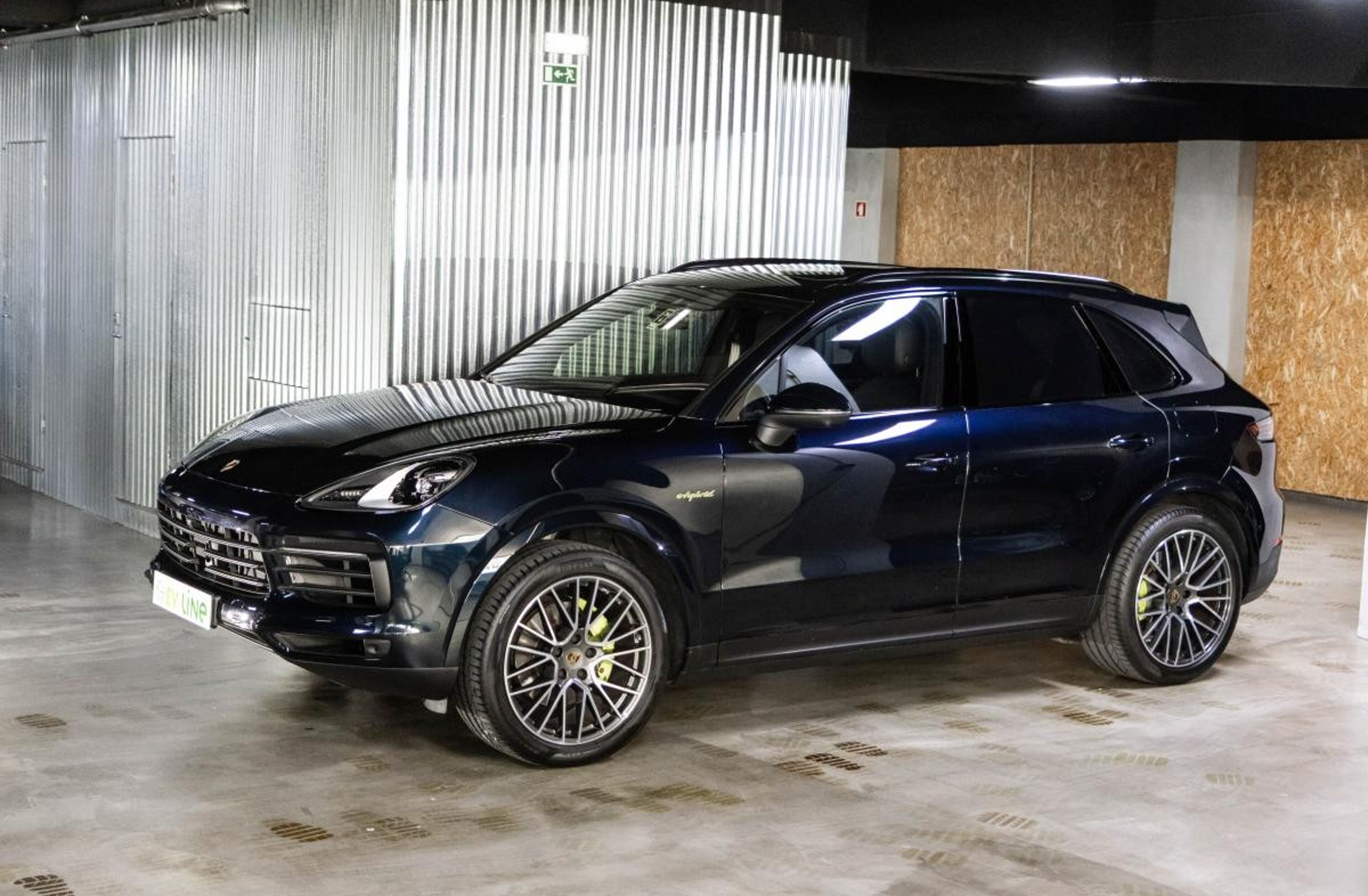 PORSCHE Cayenne E-Hybrid Tiptronic S Platinum Edition