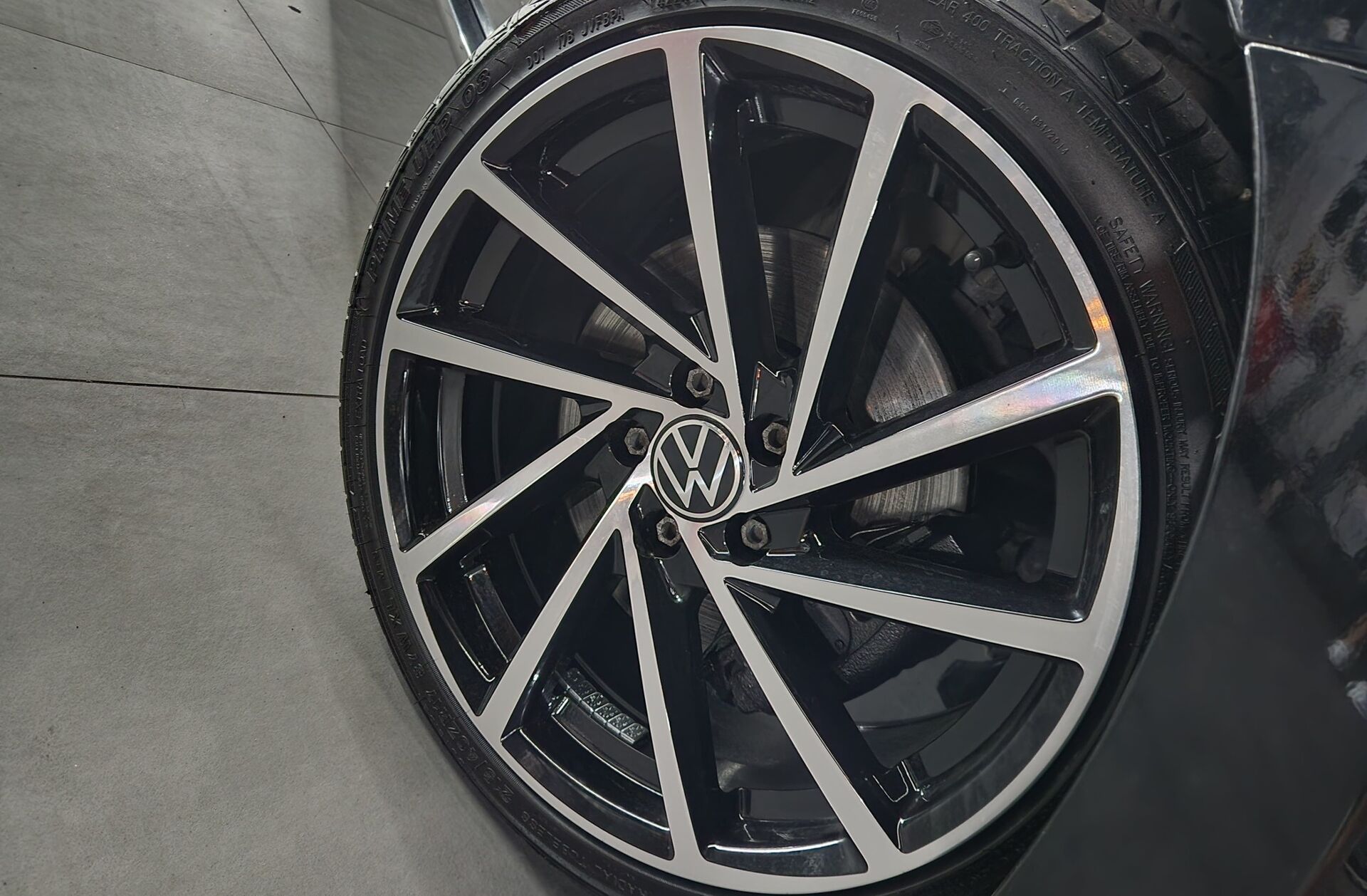 VOLKSWAGEN Polo 1.6 TDi Confortline BlueMotion